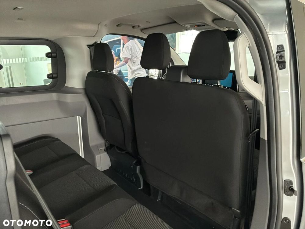 Volkswagen Transporter Furgon PLUS Panamericana/6-cio osob./AUTOMAT (L2) 2.0 TDI 170KM, r.o. 3500 mm - 17