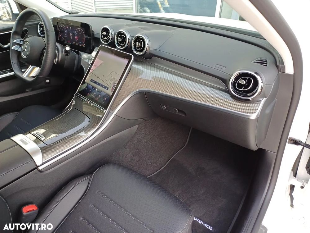 Mercedes-Benz C 180 9G-TRONIC AMG Line - 23