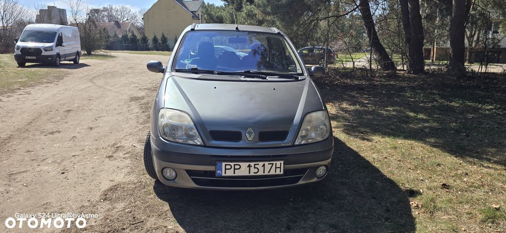 Renault Scenic 1.6 16V Family - 2