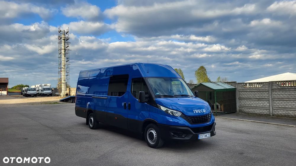 Iveco Daily 35S180 / doka / auto brygadowe / 7 osobowe / - 18