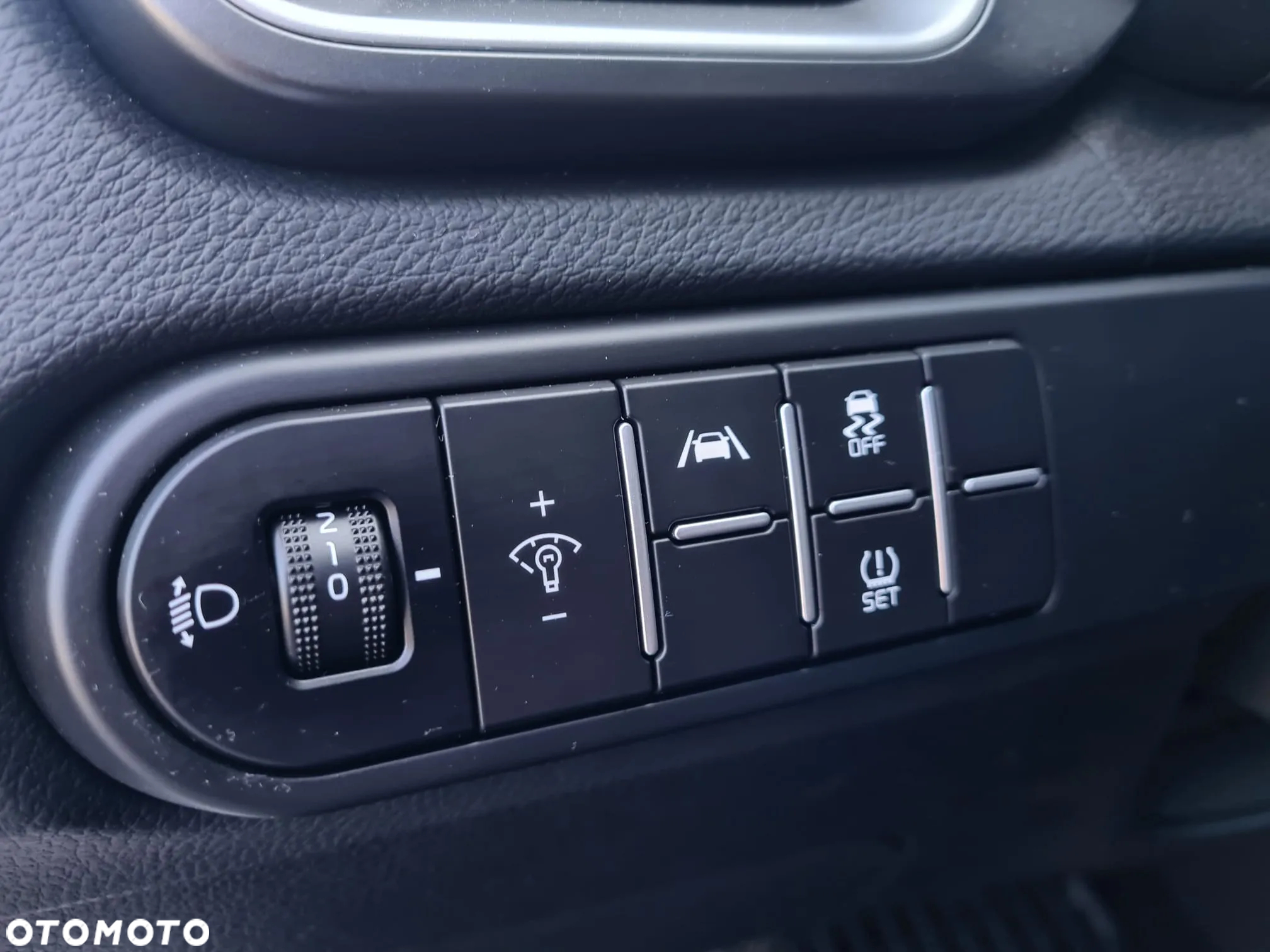 Kia Ceed 1.5 T-GDI Business Line - 11