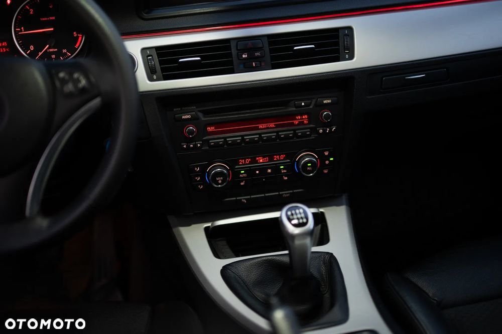 BMW Seria 3 320d Eff.Dynamics - 11