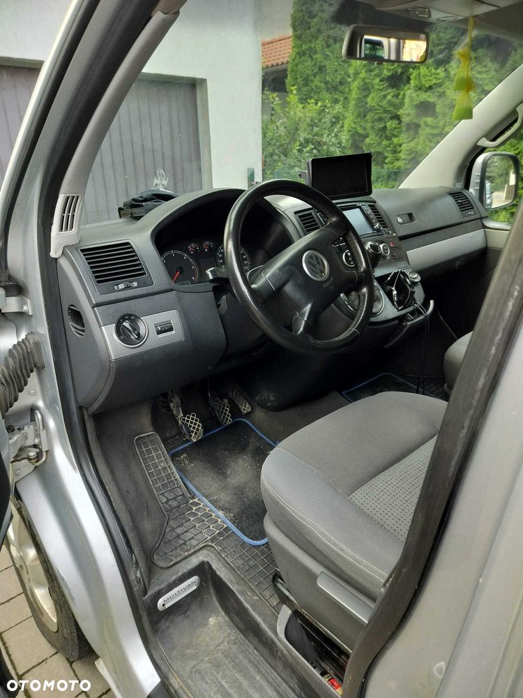 Volkswagen Multivan - 5