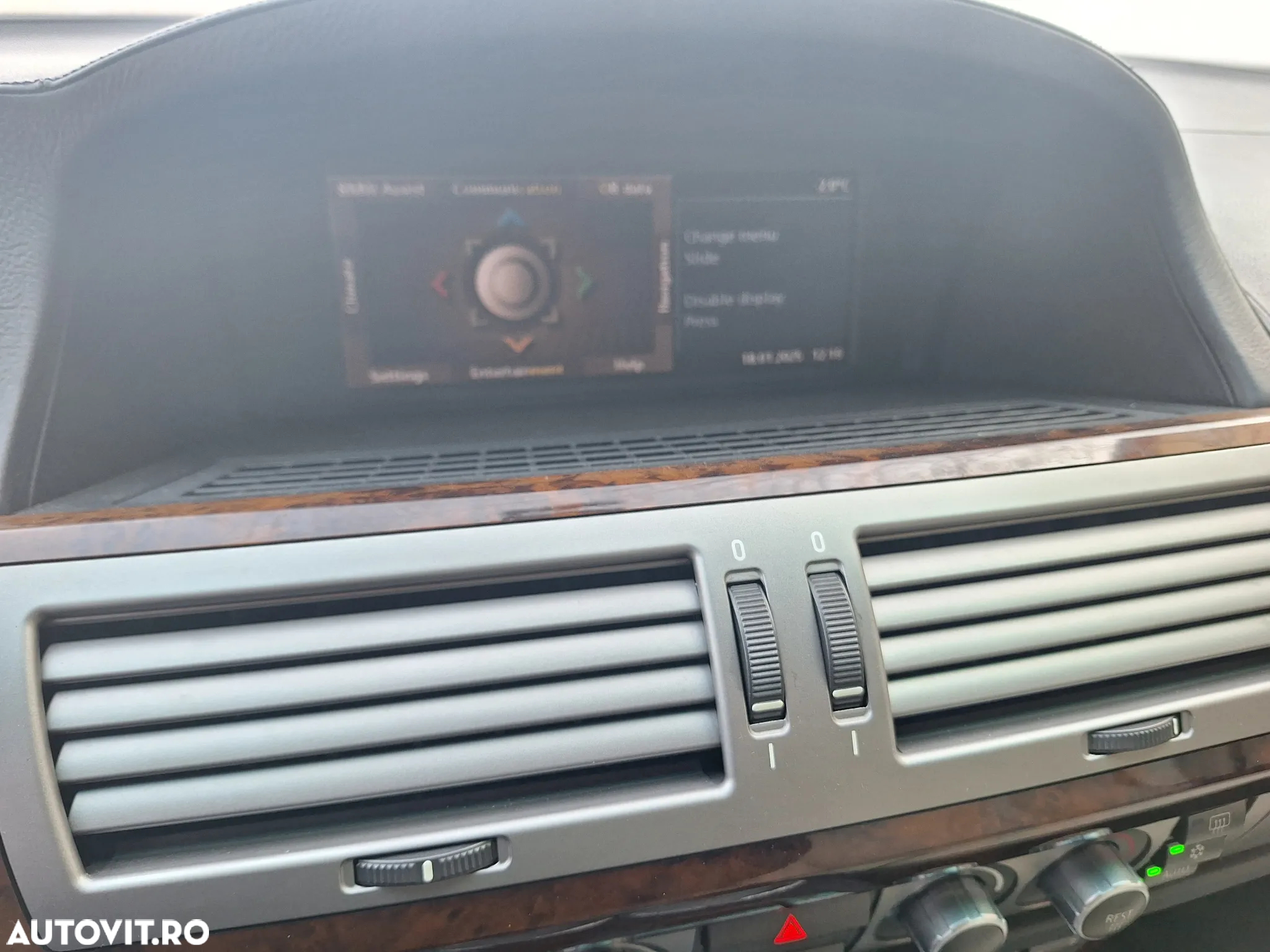 BMW Seria 7 760i A - 10