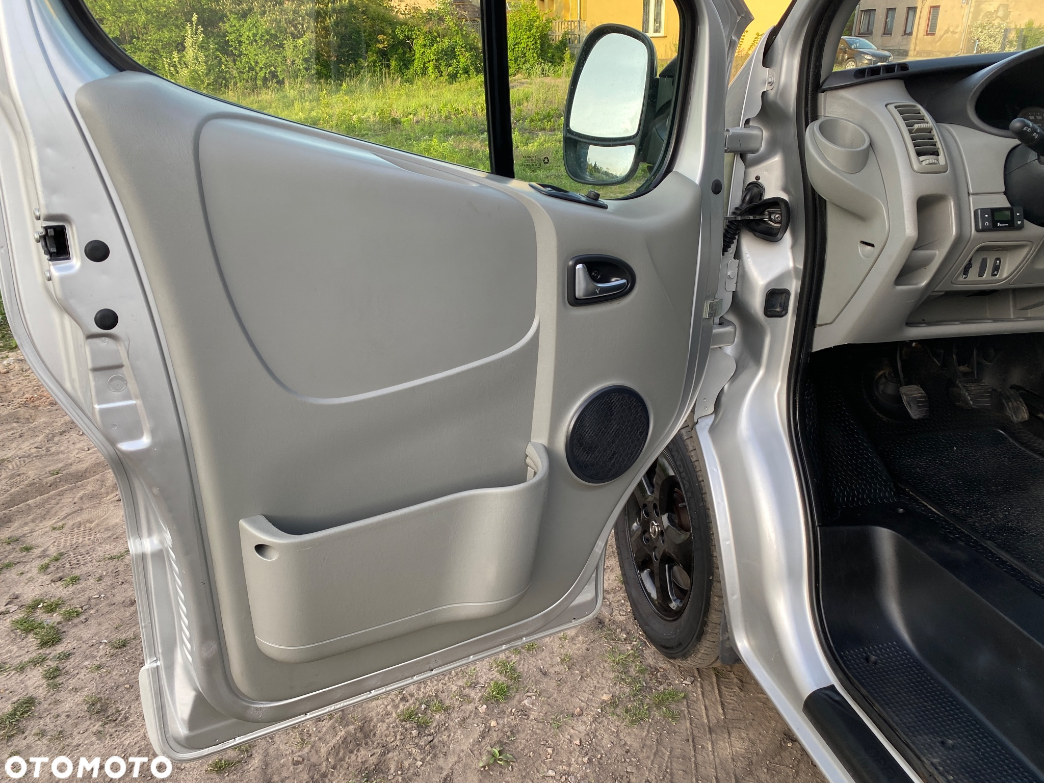 Opel VIVARO - 16