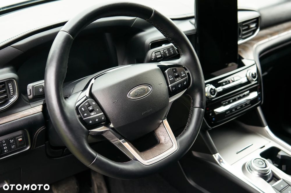 Ford Explorer - 4