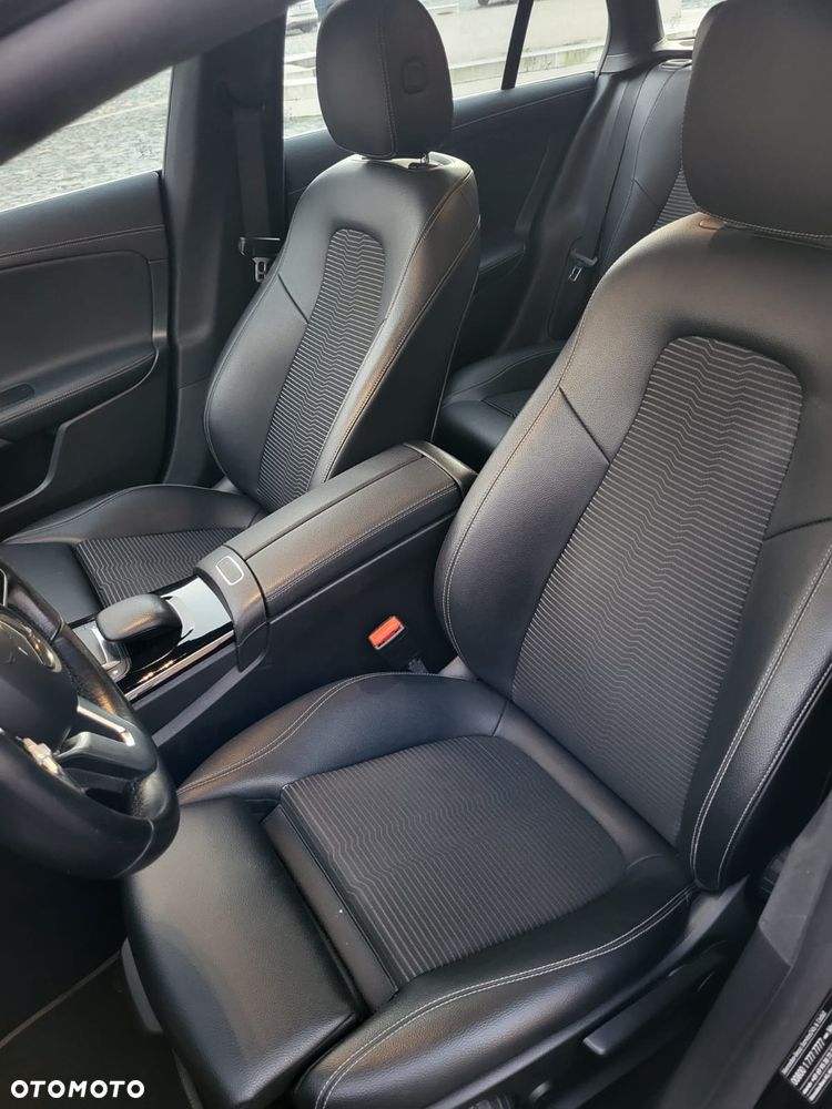 Mercedes-Benz CLA 200 d 8G-DCT Progressive - 12