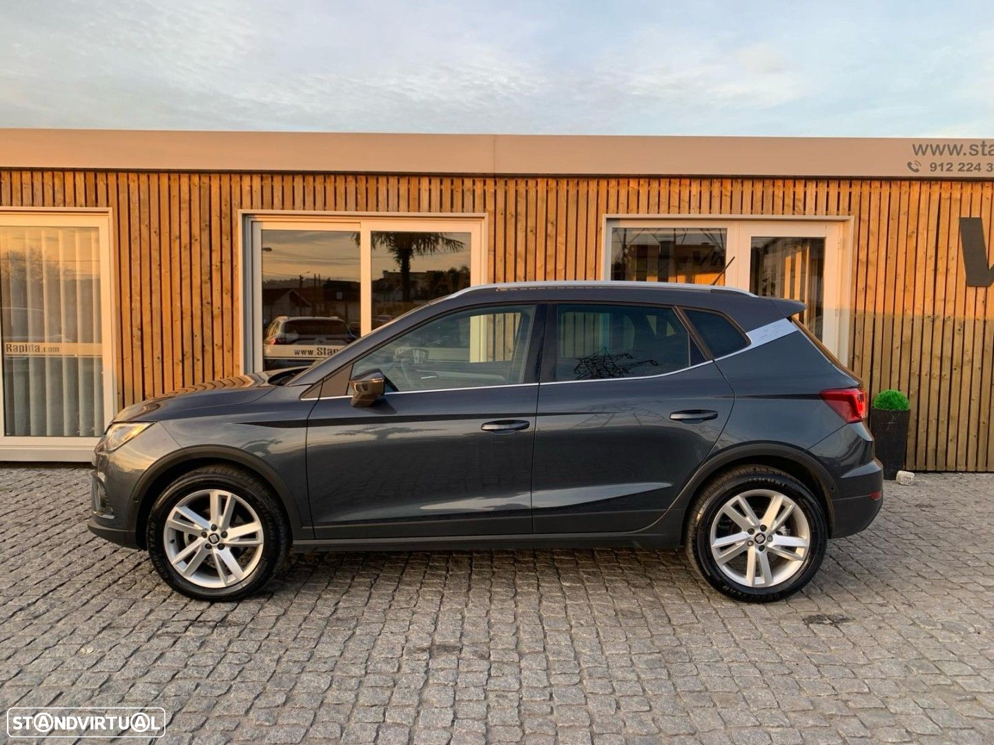 SEAT Arona 1.0 TSI FR - 25