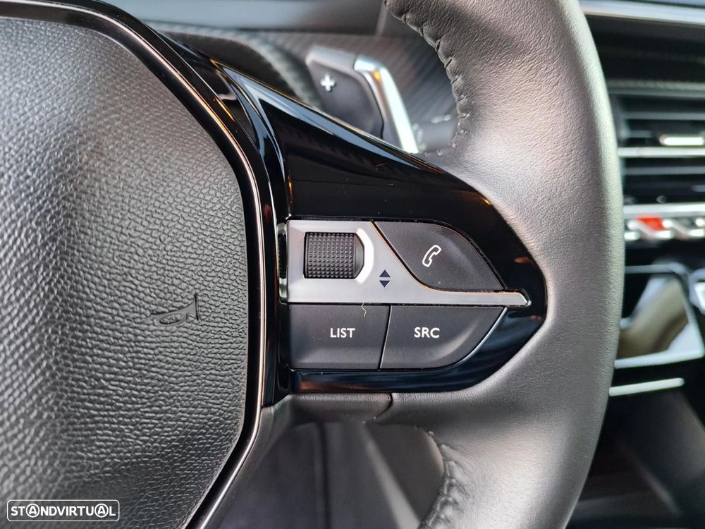 Peugeot 208 1.2 Hybrid Allure e-DCS6 - 15
