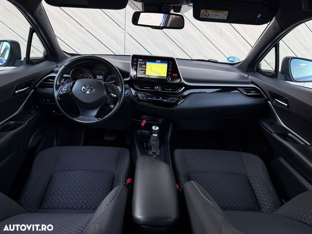 Toyota C-HR Style Selection - 12