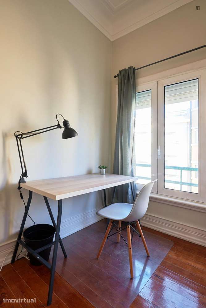 Quarto - localizado em Entrecampos Lisbon - Grande imagem: 4/58