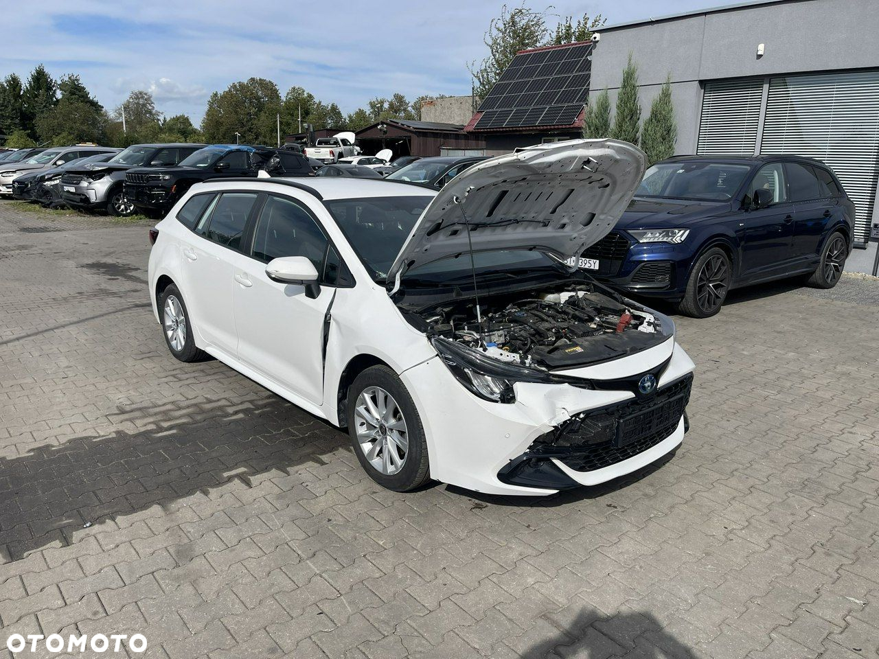 Toyota Corolla 1.8 Hybrid Touring Sports Comfort - 2