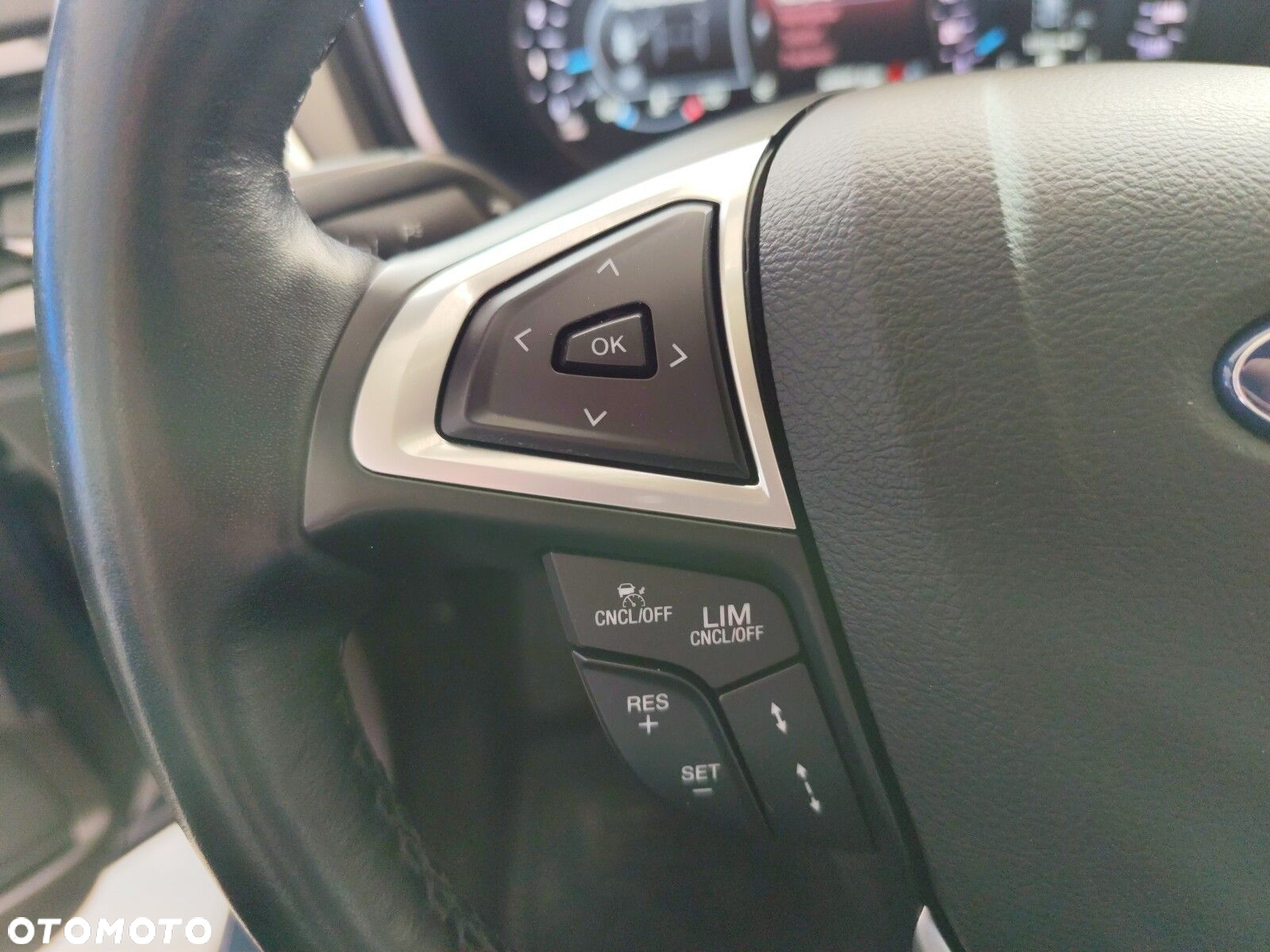 Ford Mondeo - 24