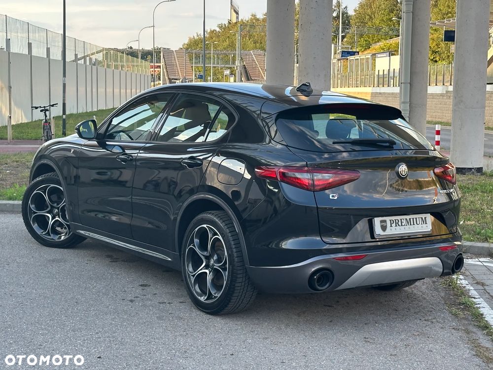 Alfa Romeo Stelvio 2.0 Turbo TI Q4 - 4