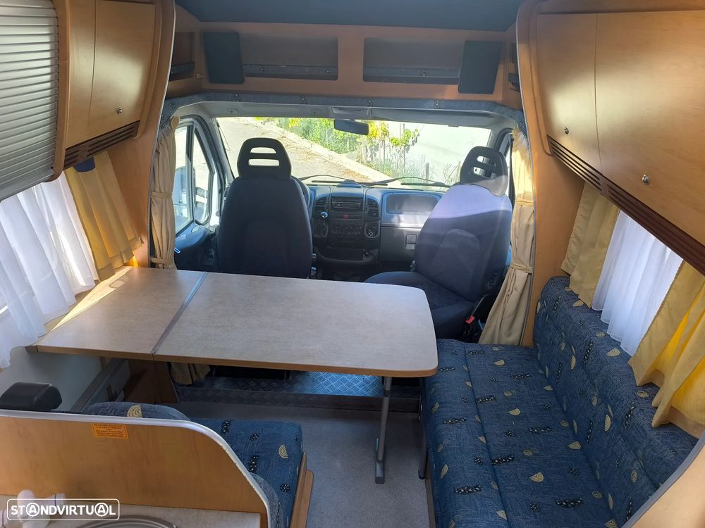 Hymer Tramp 5 lugares livrete - 9