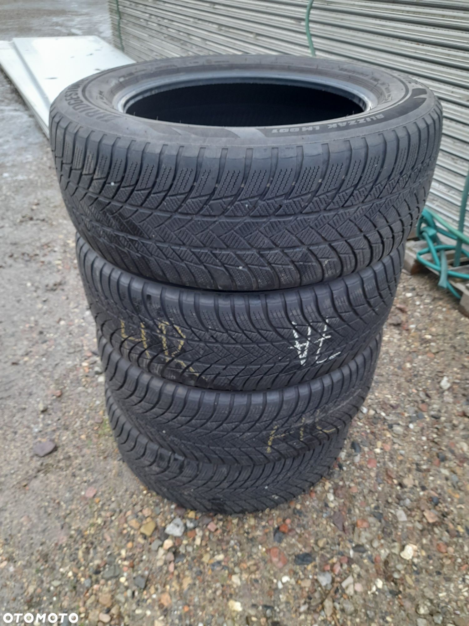 Opony zimowe Bridgestone Blizzak LM 001  225 60 r17 - 1