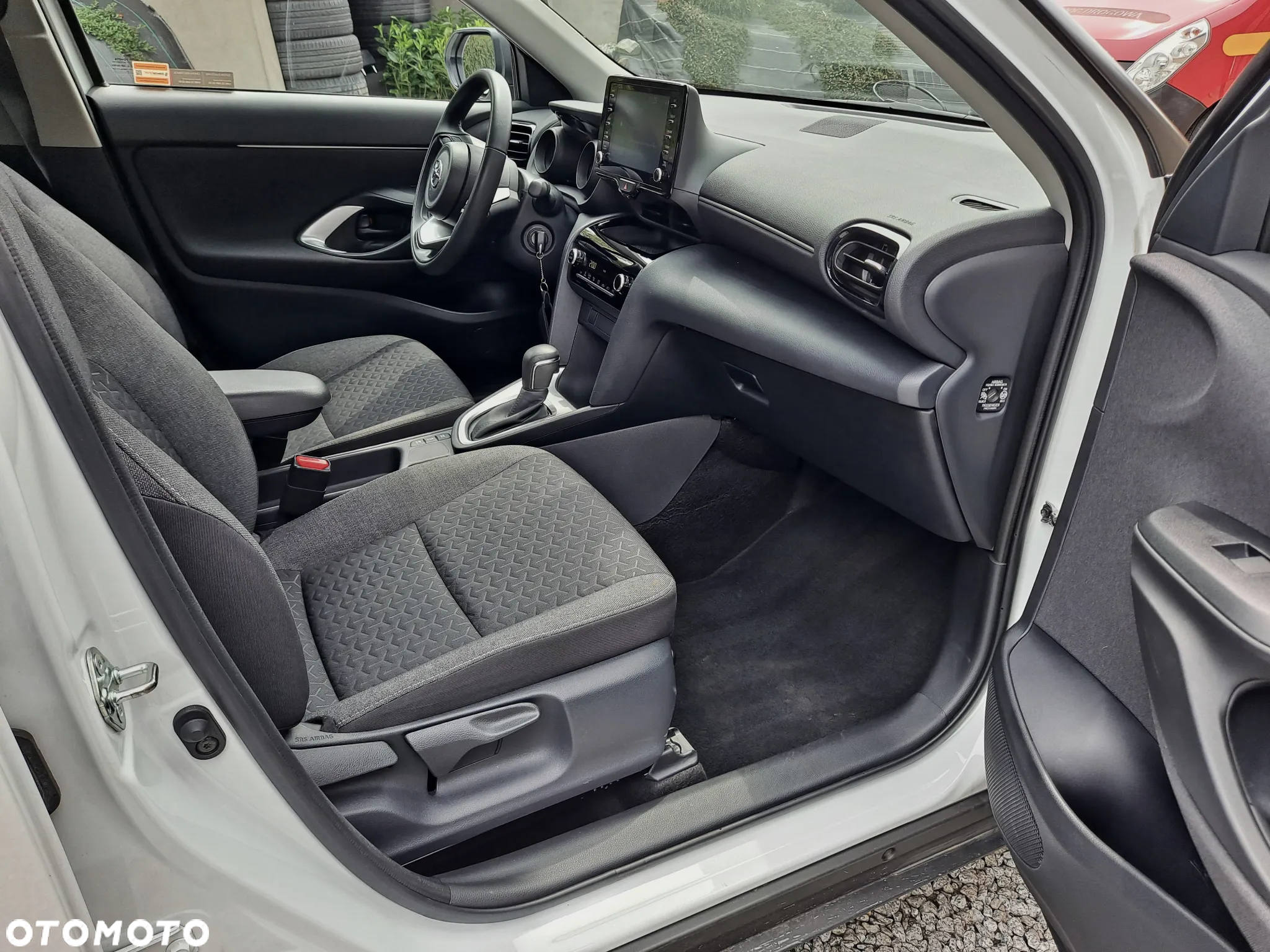 Toyota Yaris Cross Hybrid 1.5 Comfort - 19