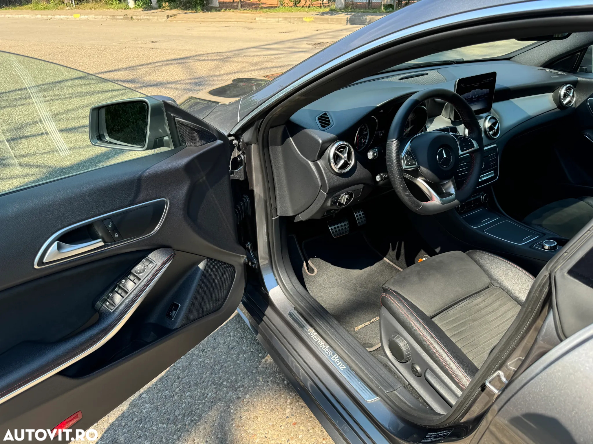 Mercedes-Benz CLA Shooting Brake 180 7G-DCT AMG Line - 13