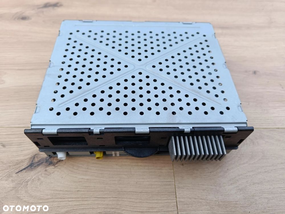 AUDI A8 D3 MODUŁ RADIA TUNER 4E0035541S SPRAWNY - 1