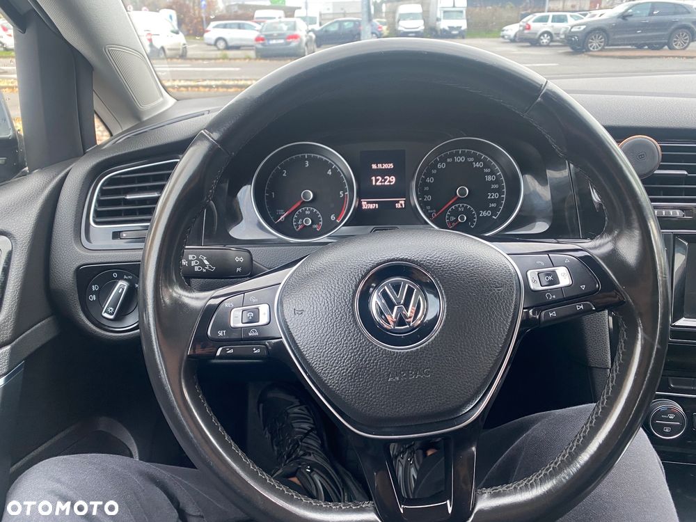 Volkswagen Golf 1.6 TDI DPF Highline - 6