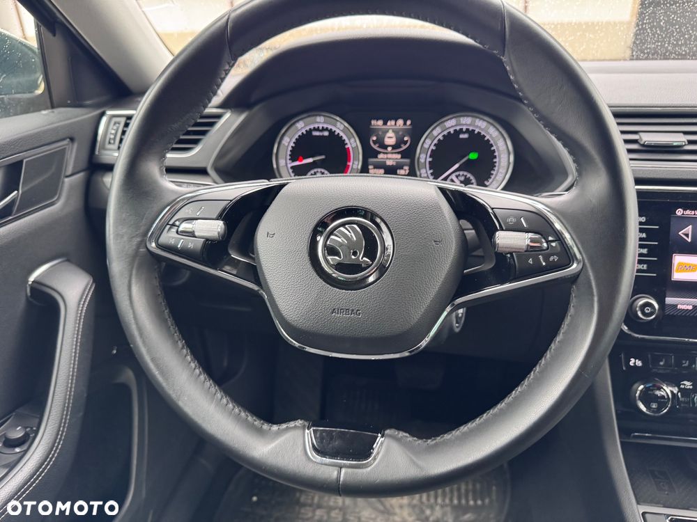 Skoda Superb 2.0 TSI Style DSG - 35