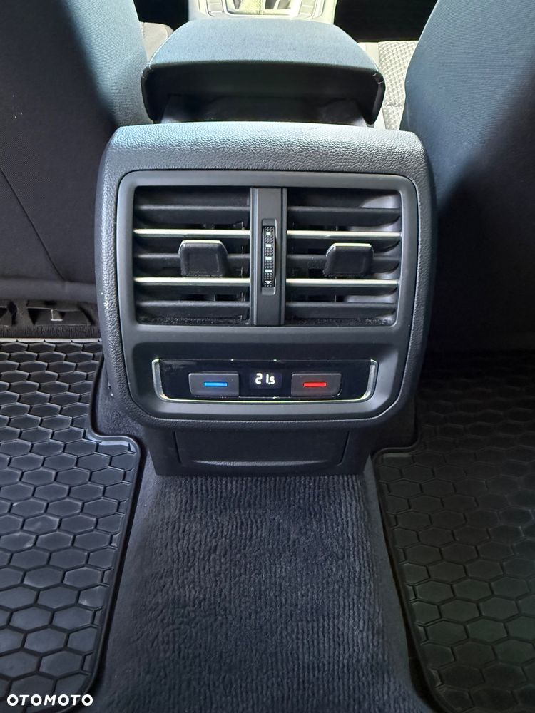 Volkswagen Passat 2.0 TDI BMT Trendline - 21