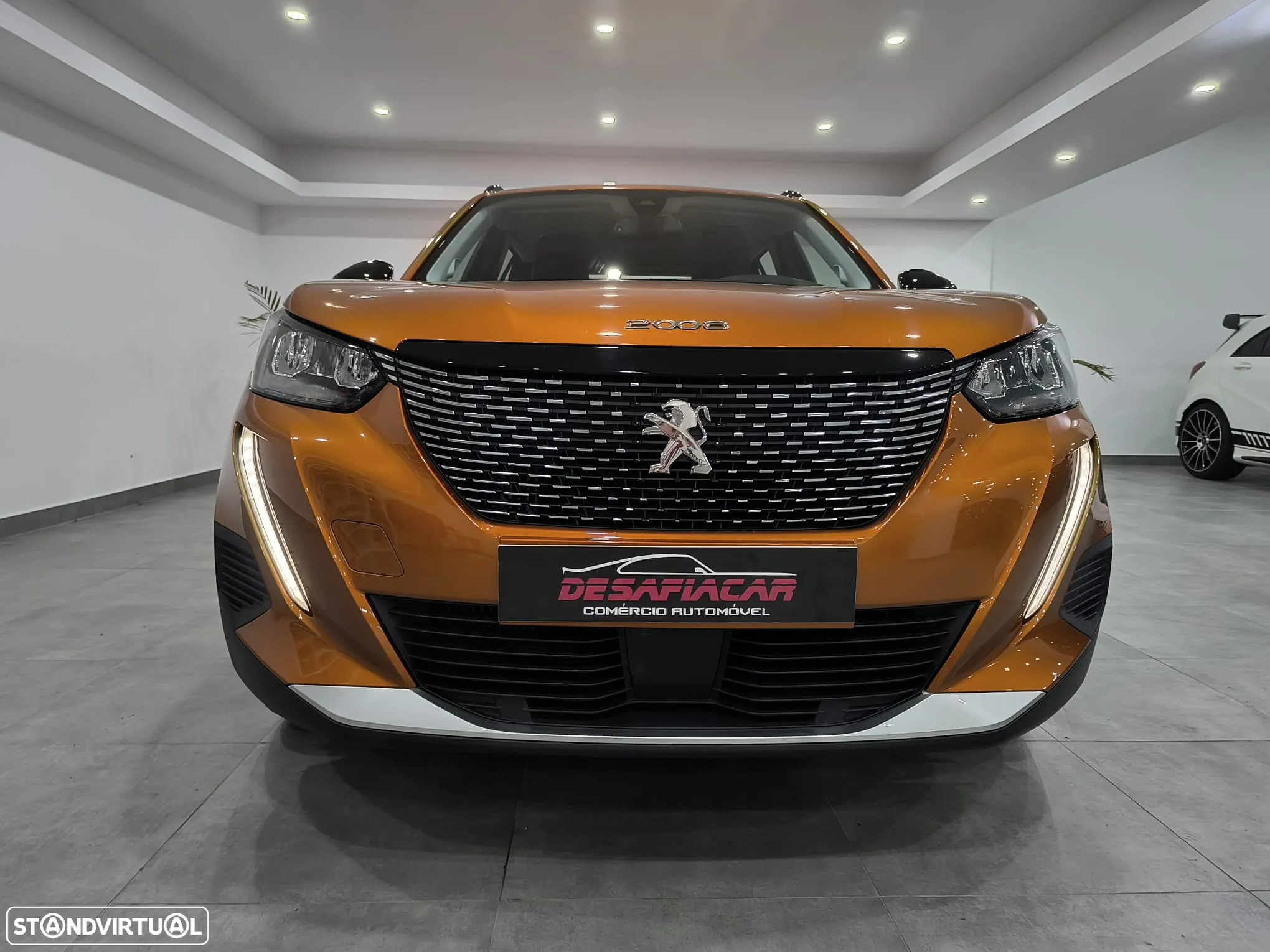 Peugeot 2008 1.2 PureTech Allure - 11