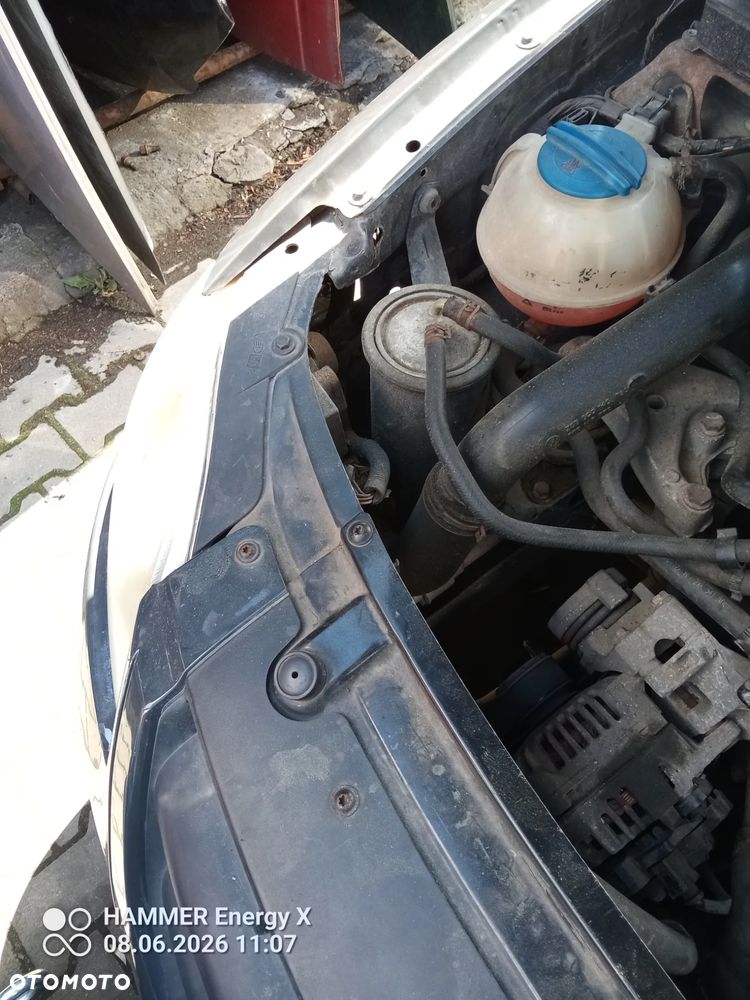 Volkswagen Fox 1,4 tdi BNM - części z samochodu - 6