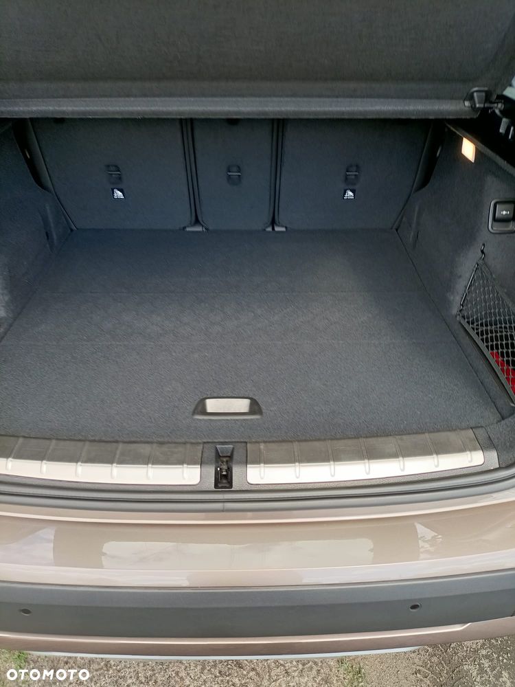 BMW X1 sDrive18i - 17