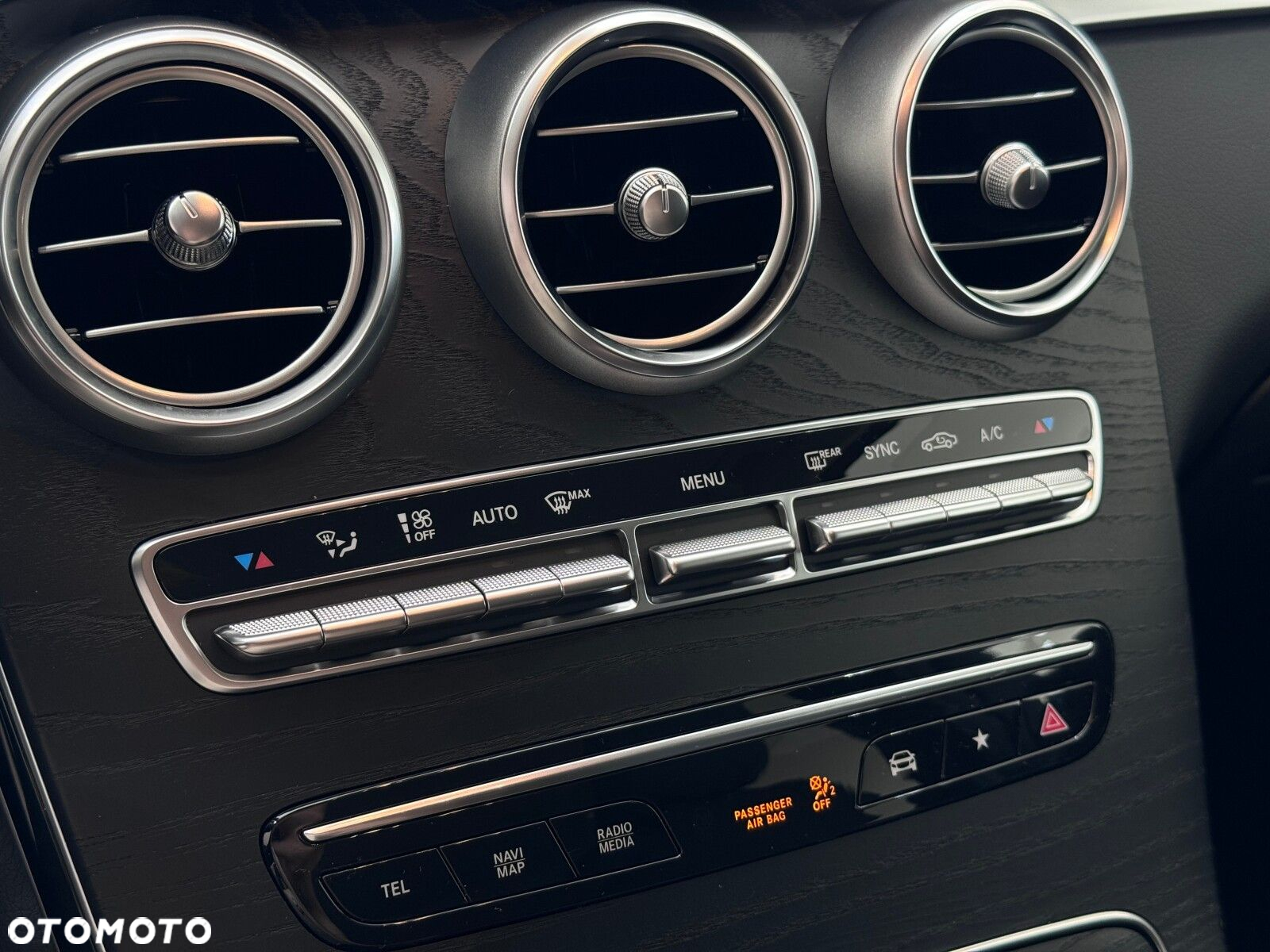 Mercedes-Benz GLC 200 d 4-Matic Business Edition - 24