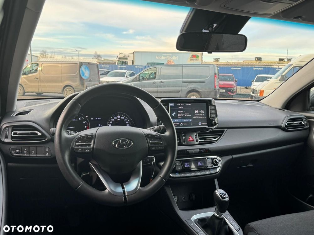 Hyundai i30 1.5 T-GDI 48V Smart - 9