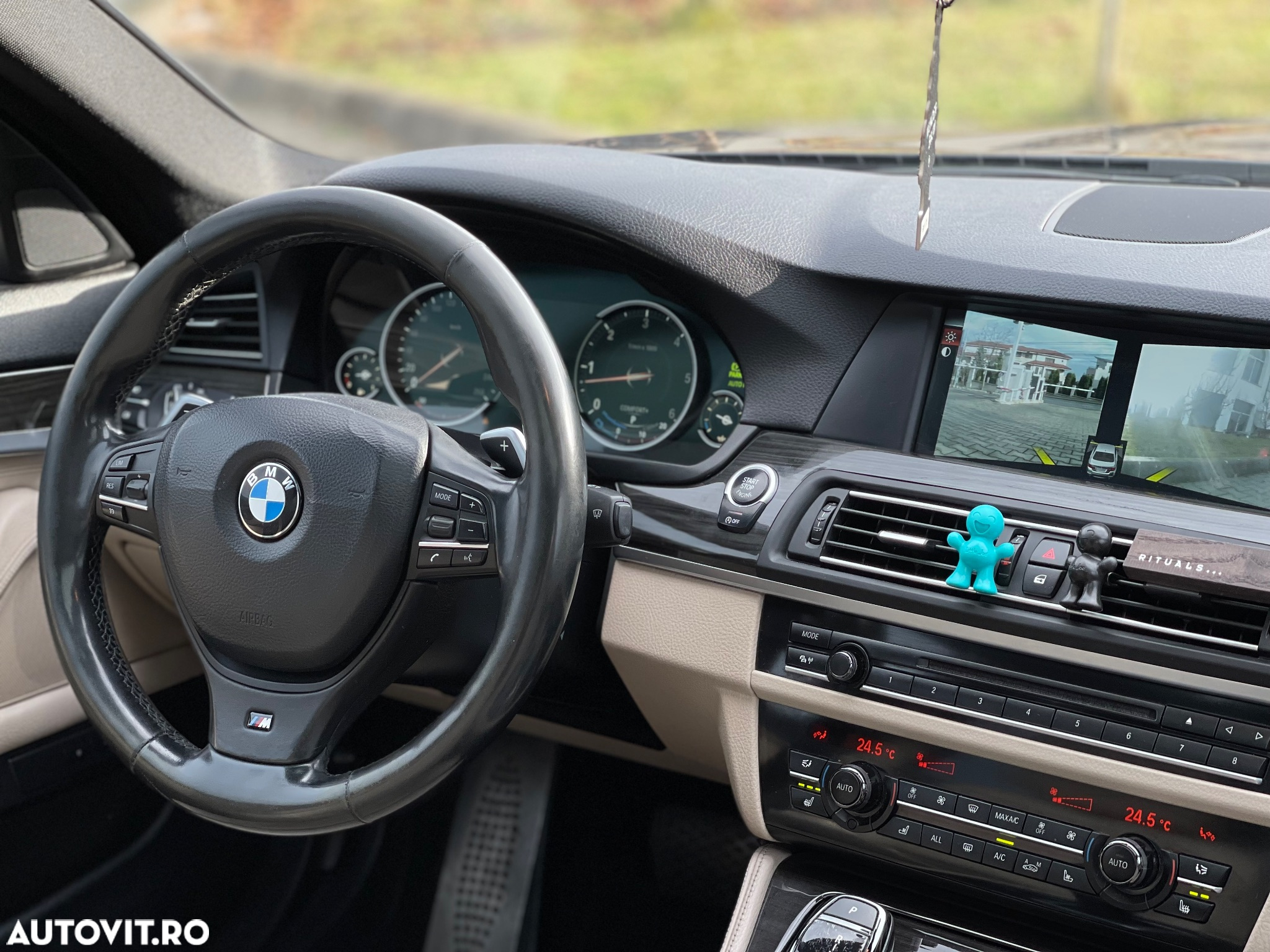 BMW Seria 5 535d xDrive - 14