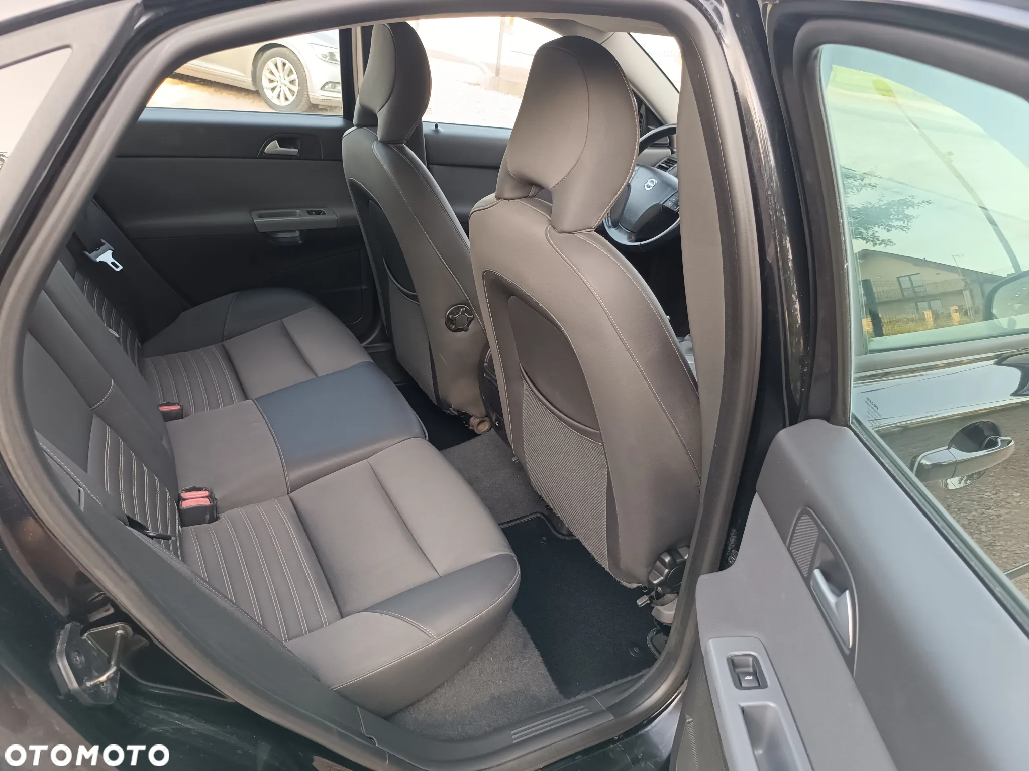 Volvo S40 1.6D Momentum - 26