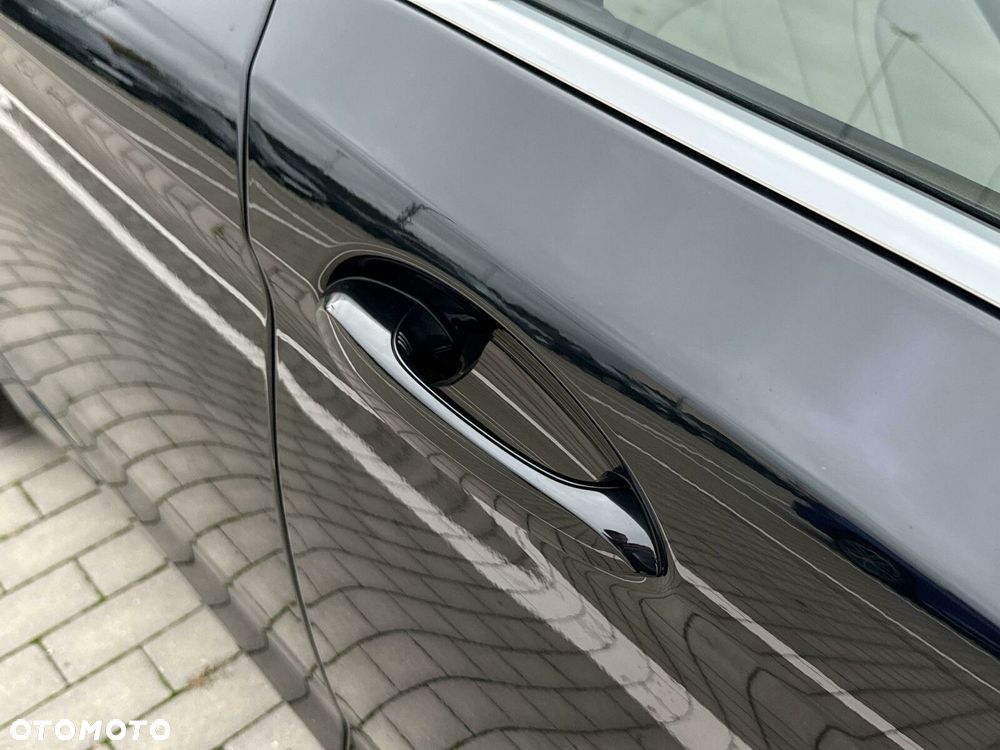 BMW Seria 5 530i xDrive Luxury Line - 34