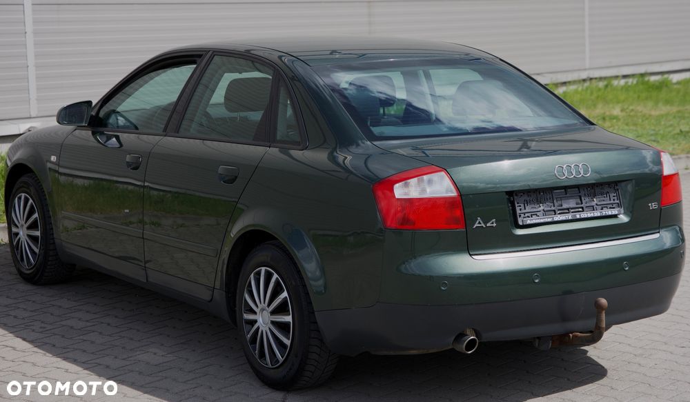 Audi A4 Limousine - 12