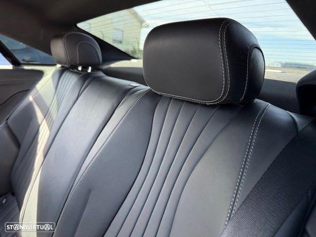 Mercedes-Benz E 220 - 22