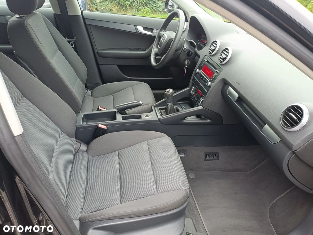 Audi A3 Sportback - 6
