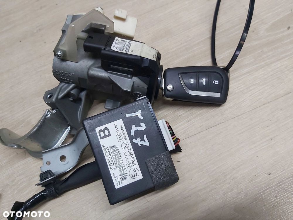 Toyota AVENSIS T27 komputer silnika kluczyk immobiliser 2,0 D4D 89661-05F21 - 5