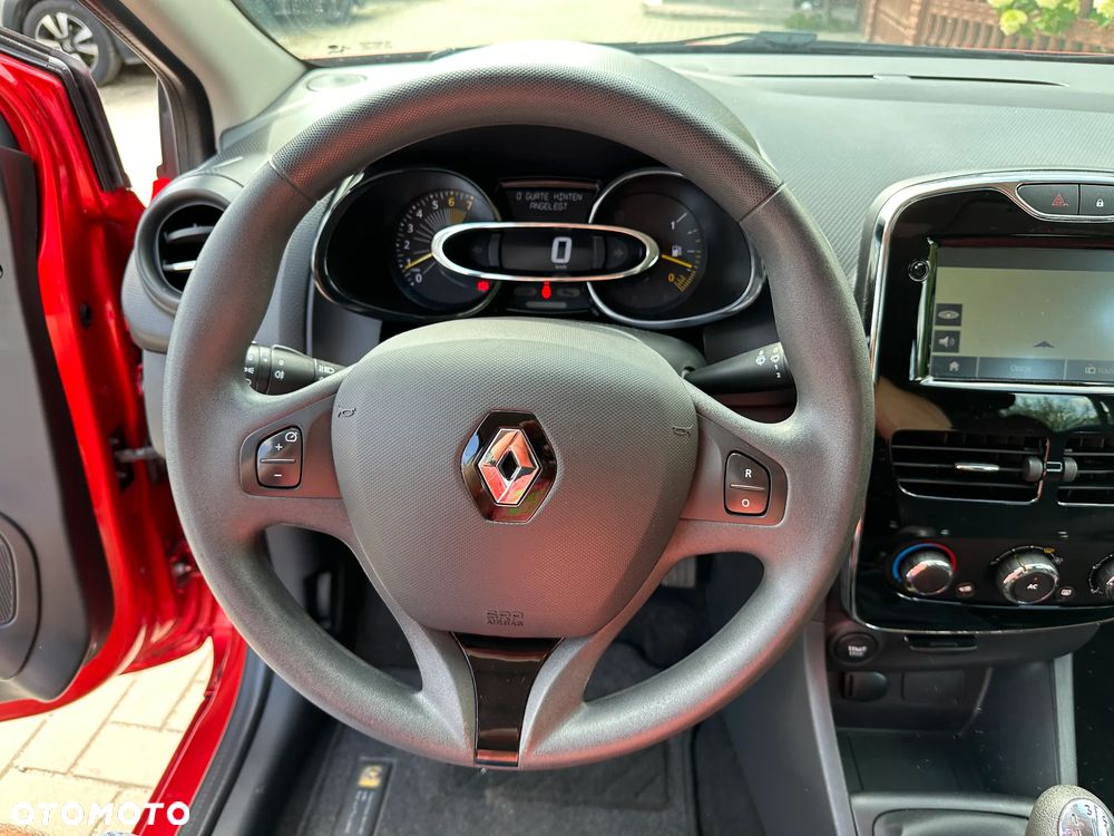 Renault Clio - 8