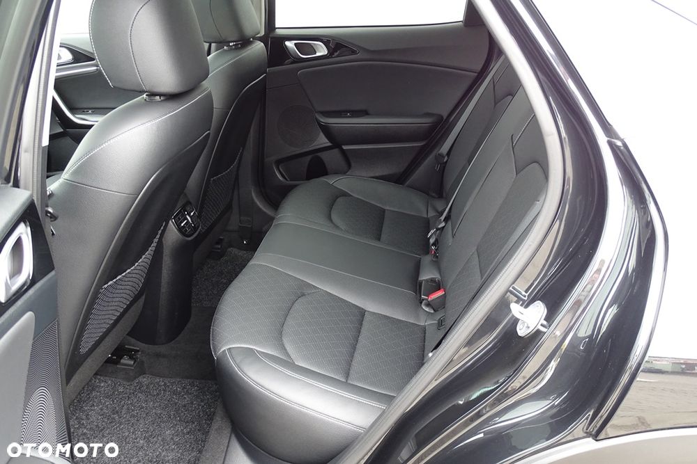 Kia XCeed 1.5 T-GDI MHEV Prestige Line DCT - 26