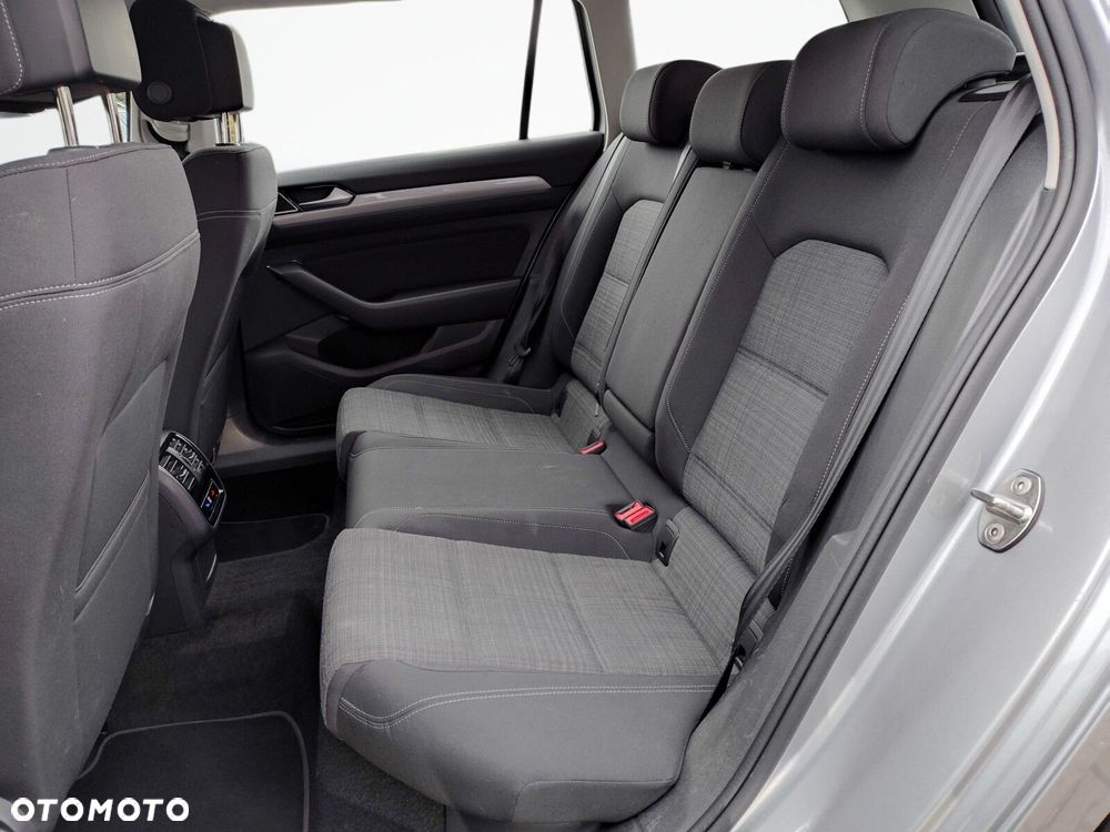 Volkswagen Passat Variant 2.0 TDI EVO Business DSG - 21