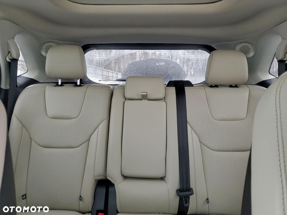 Ford Edge 2.0 EcoBlue Twin-Turbo 4WD Titanium - 12