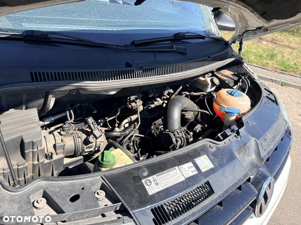 Volkswagen Multivan - 18