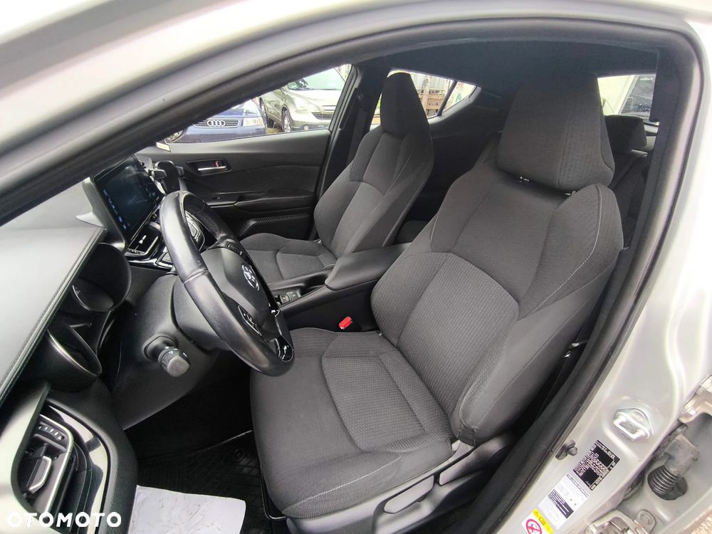 Toyota C-HR 1.2 T Dynamic - 11