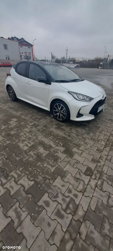 Toyota Yaris Hybrid 1.5 Selection Style - 4