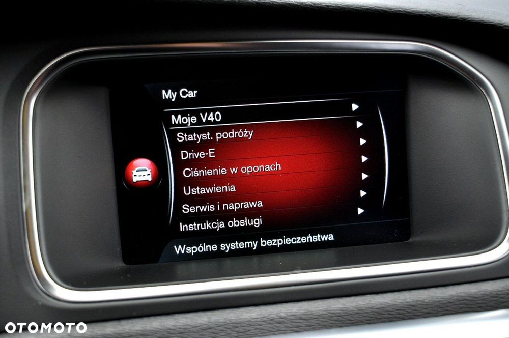 Volvo V40 D2 Momentum - 27