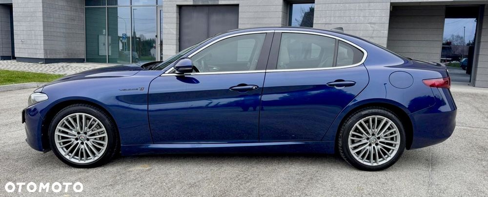 Alfa Romeo Giulia 2.0 Turbo 16V AT8-Q4 Veloce Ti - 4