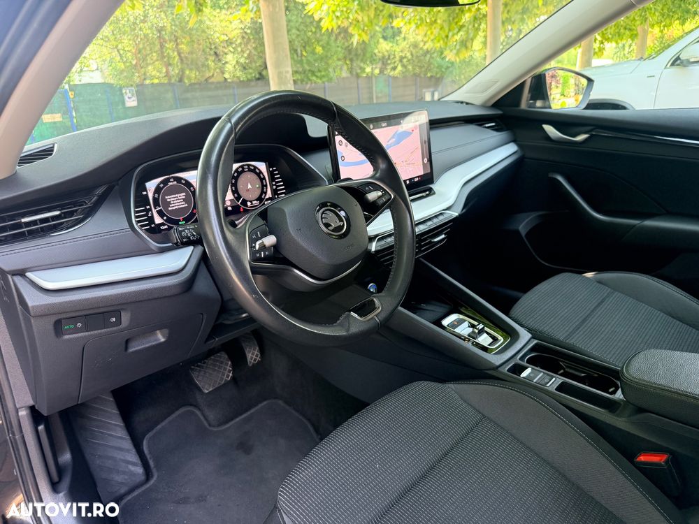 Skoda Octavia 1.5 TSI DSG Style - 10