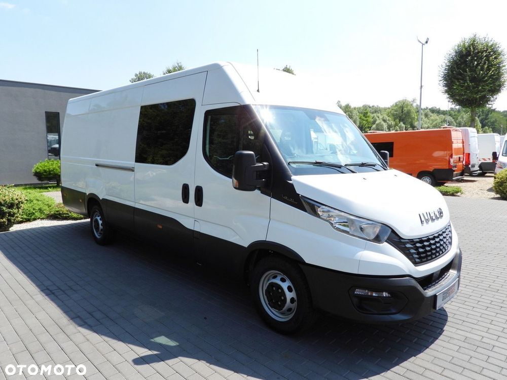 Iveco DAILY 35S16 FURGON BRYGADÓWKA 7 MIEJSC TEMPOMAT KLIMATYZACJA  160KM - 5