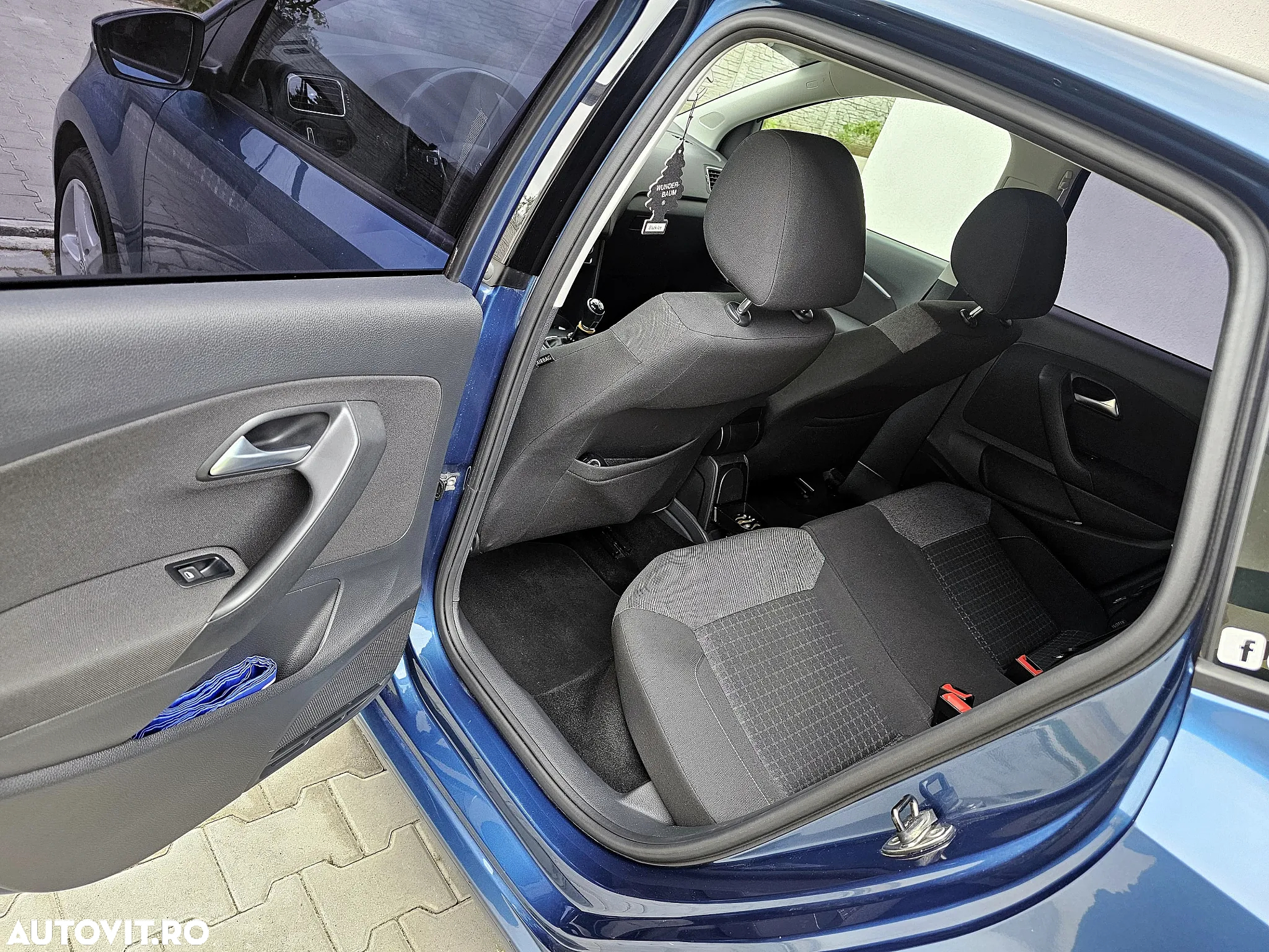 Volkswagen Polo 1.4 TDI (Blue Motion Technology) Highline - 9
